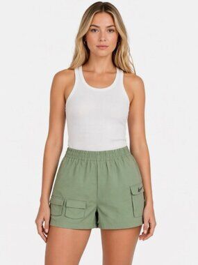 Nike Women's Utility Cargo Shorts in Sage XS